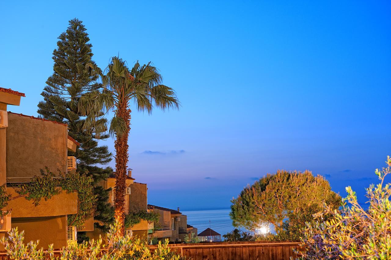 הרסוניסוס Paradise Island Villas מראה חיצוני תמונה